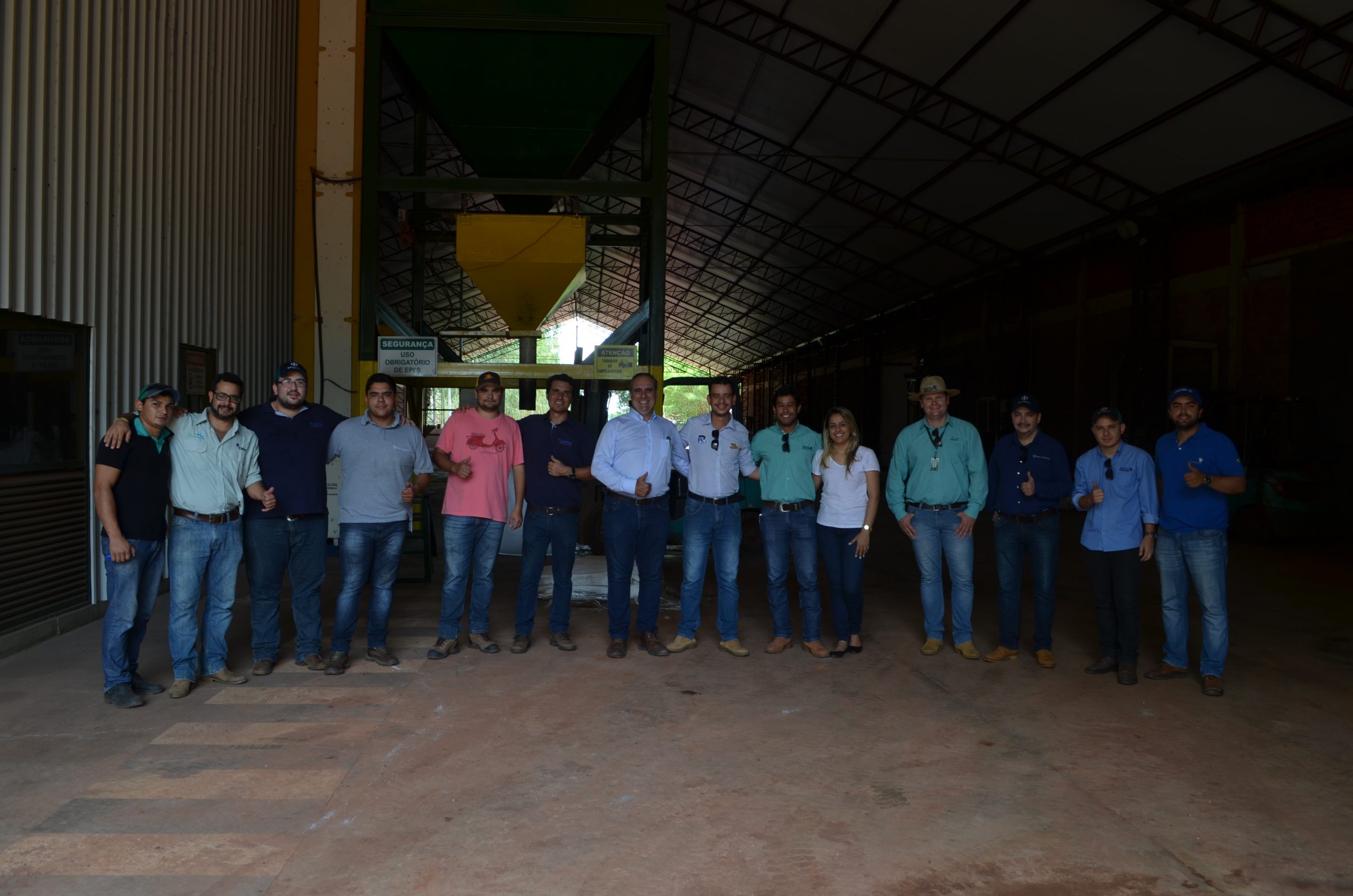 RISA, EM PARCERIA COM A BAYER, COMEMORA 01 ANO DA MÁQUINA TSI NA FAZENDA RIBEIRÃO