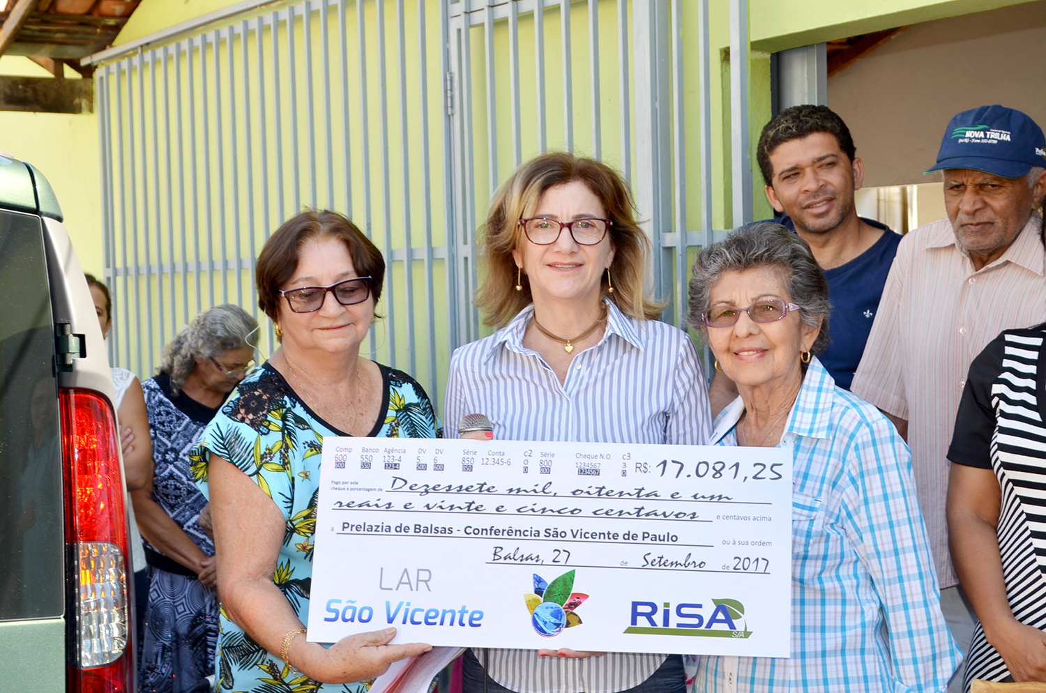 Risa realiza entrega de cheque simbólico à entidade Lar São Vicente de Paulo em Balsas
